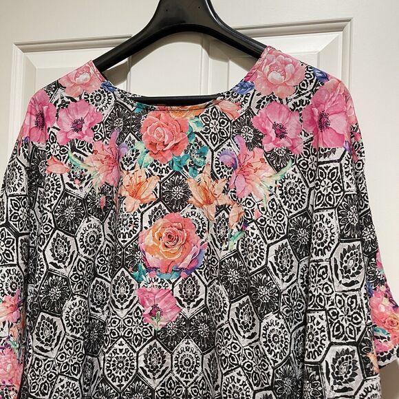 Tolani Collection Floral Caftan Poncho Blouse Womens Size XL Boho Lightweight - Picture 2 of 13